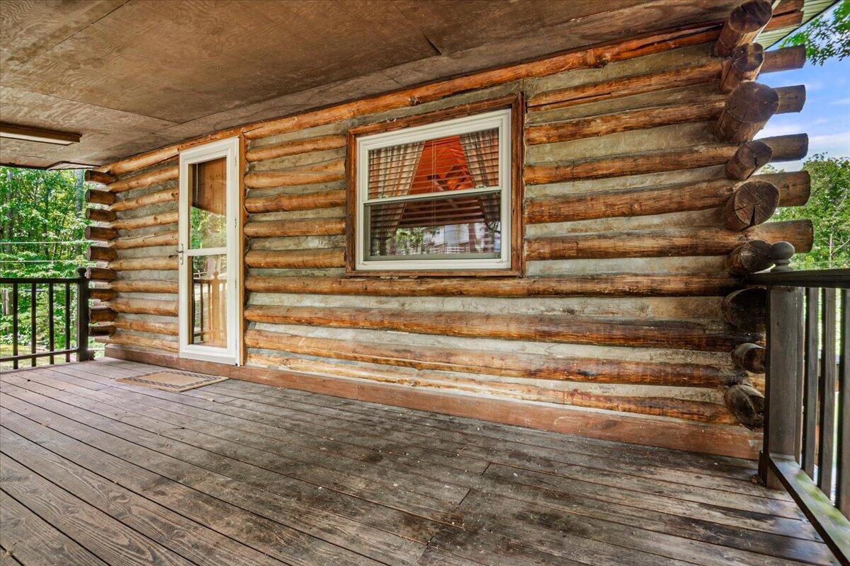 Image 4: 04-Front Porch