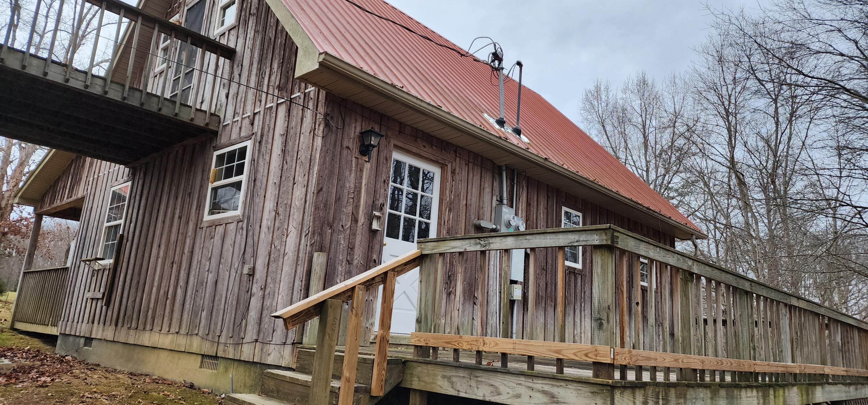 Image 4: cabin25