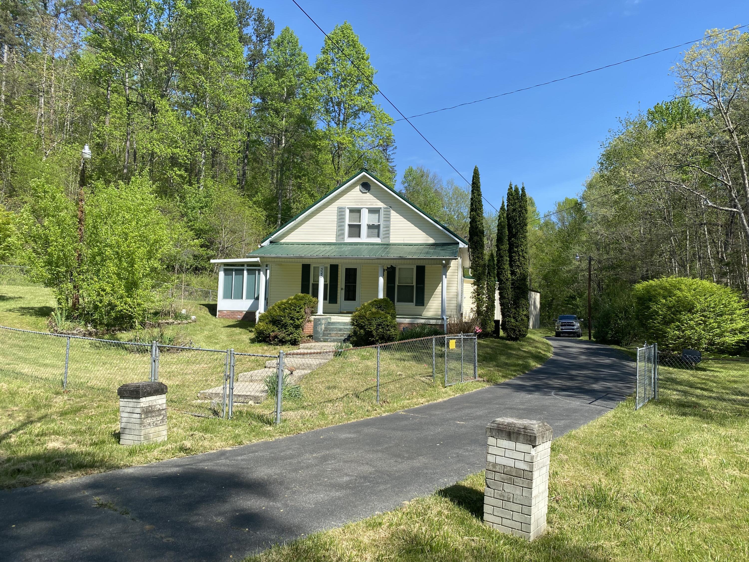 Image 1: 001 view of the home from KY 1092