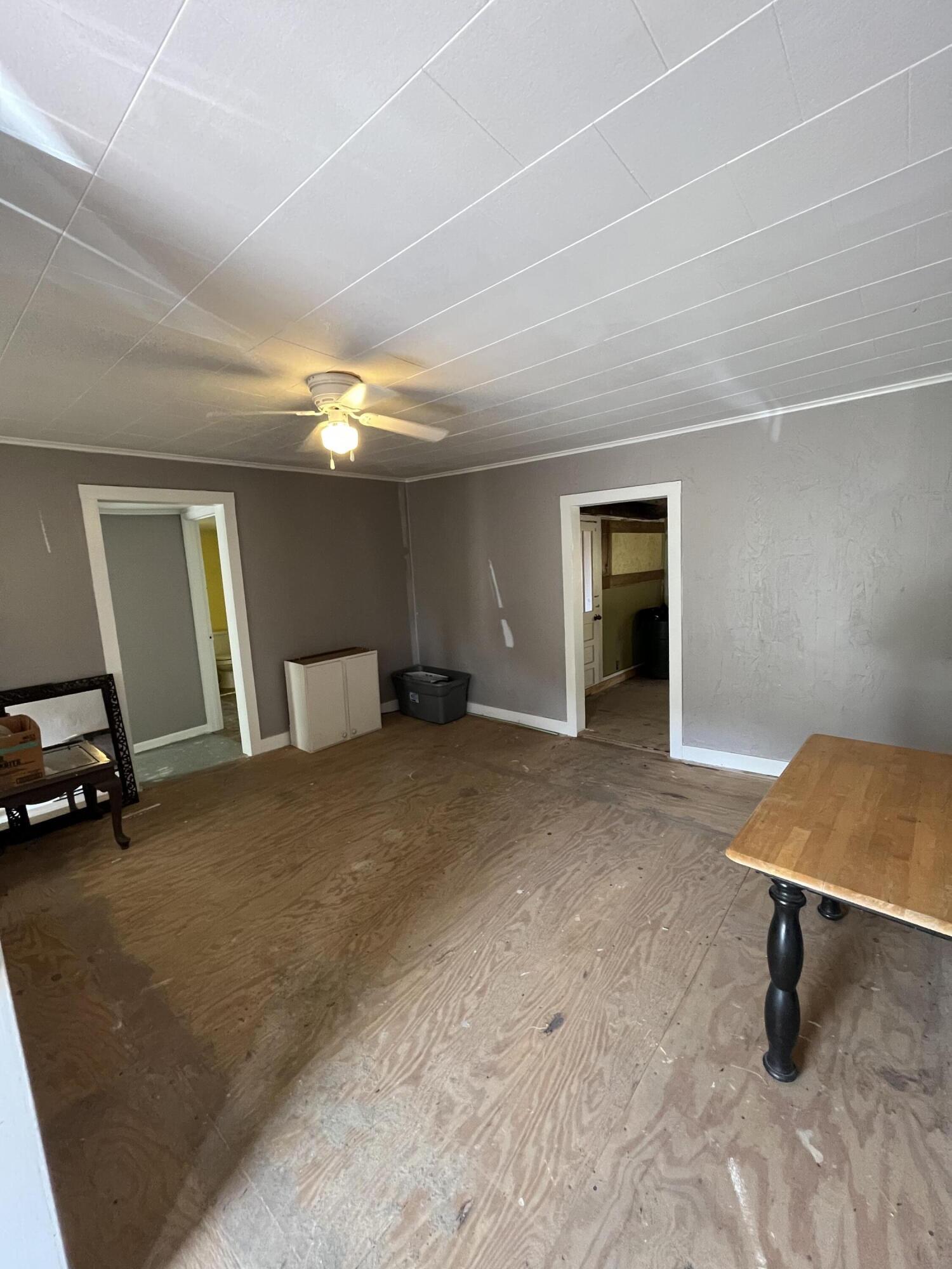 Image 3: 872FF8FE-71D2-4E2B-AE32-658A7243F22A