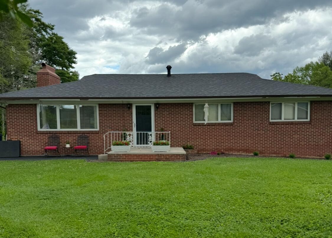Image 1: Front Exterior view 2