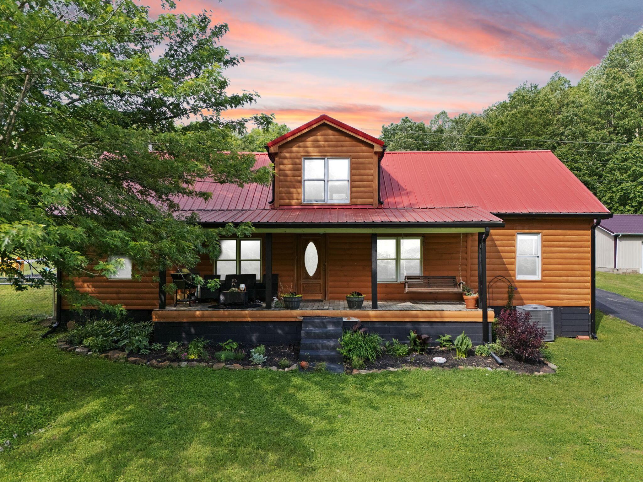 Image 1: 1-web-or-mls-DJI_20250522170456_0264_D c