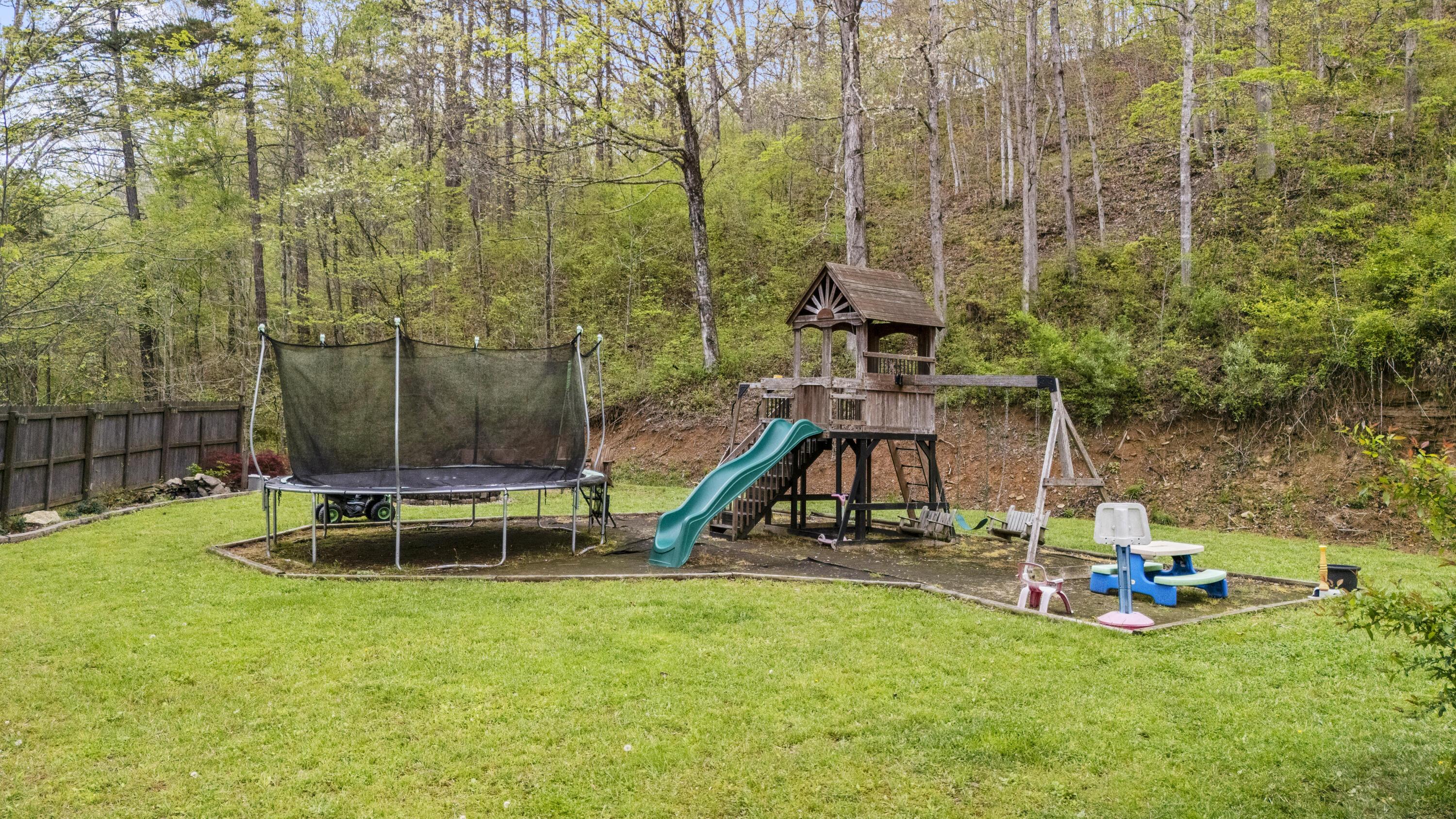 Image 4: DJI_20250426173631_0020_D
