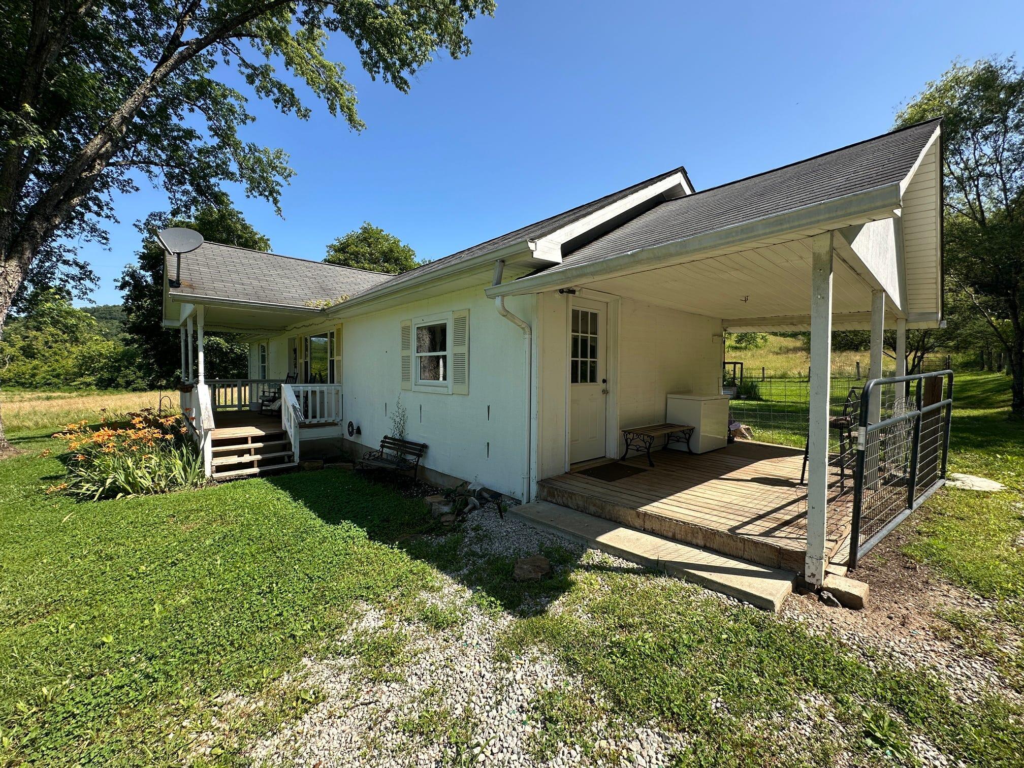 Image 3: Front Exterior