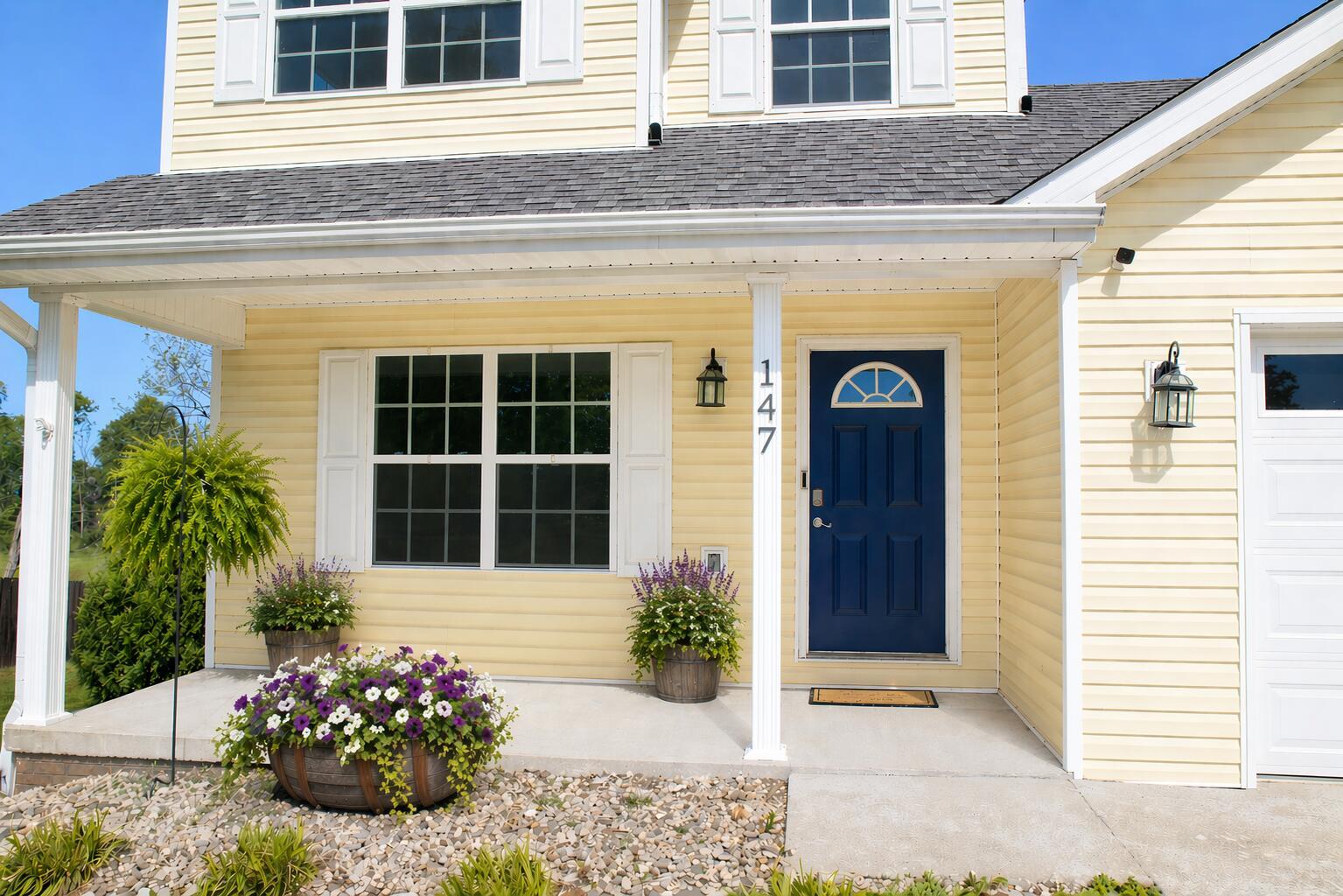 Image 4: Front Porch