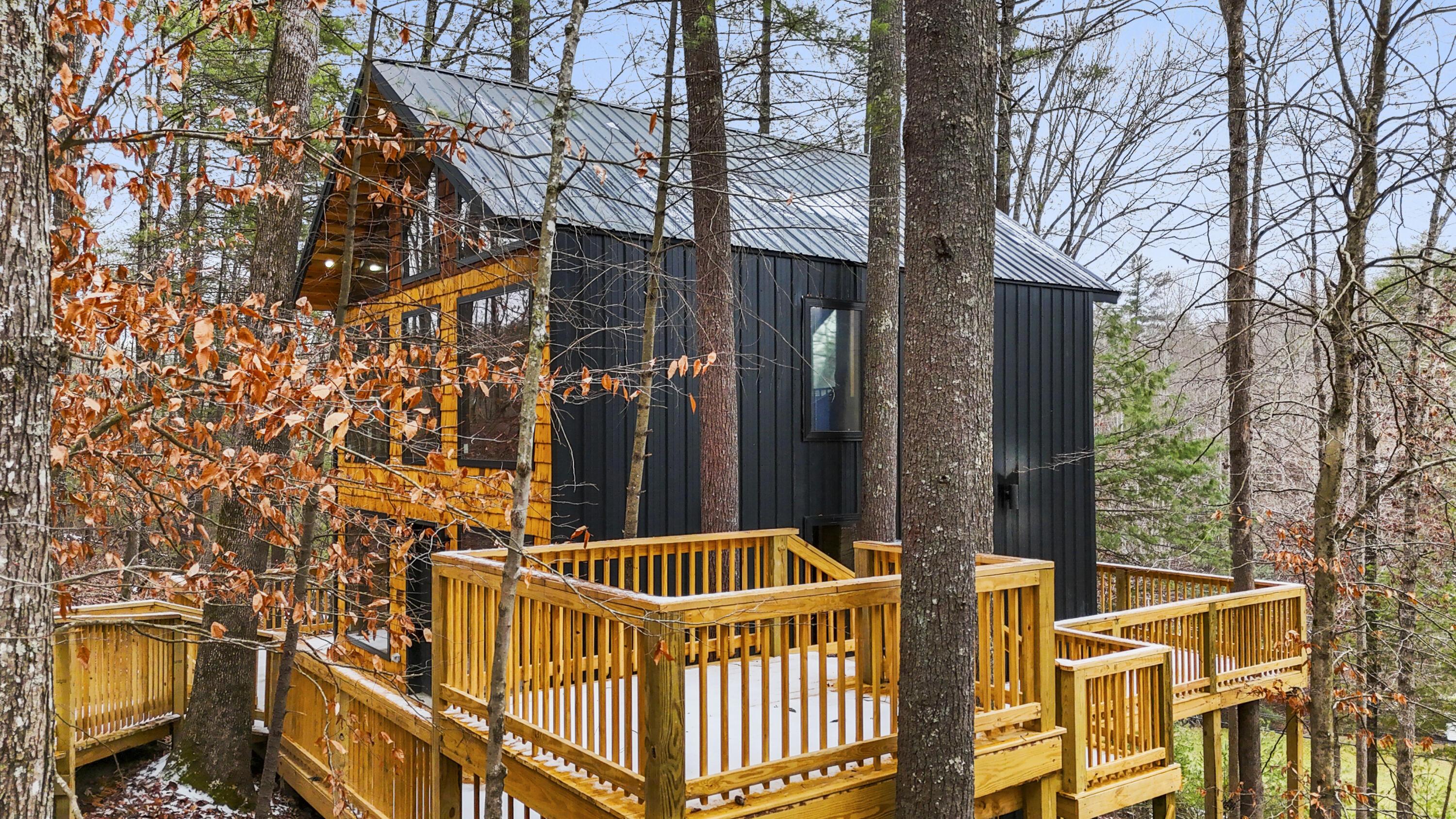 Image 1: DJI_20251216141242_0131_D