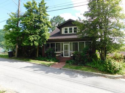 306 Ivy Street