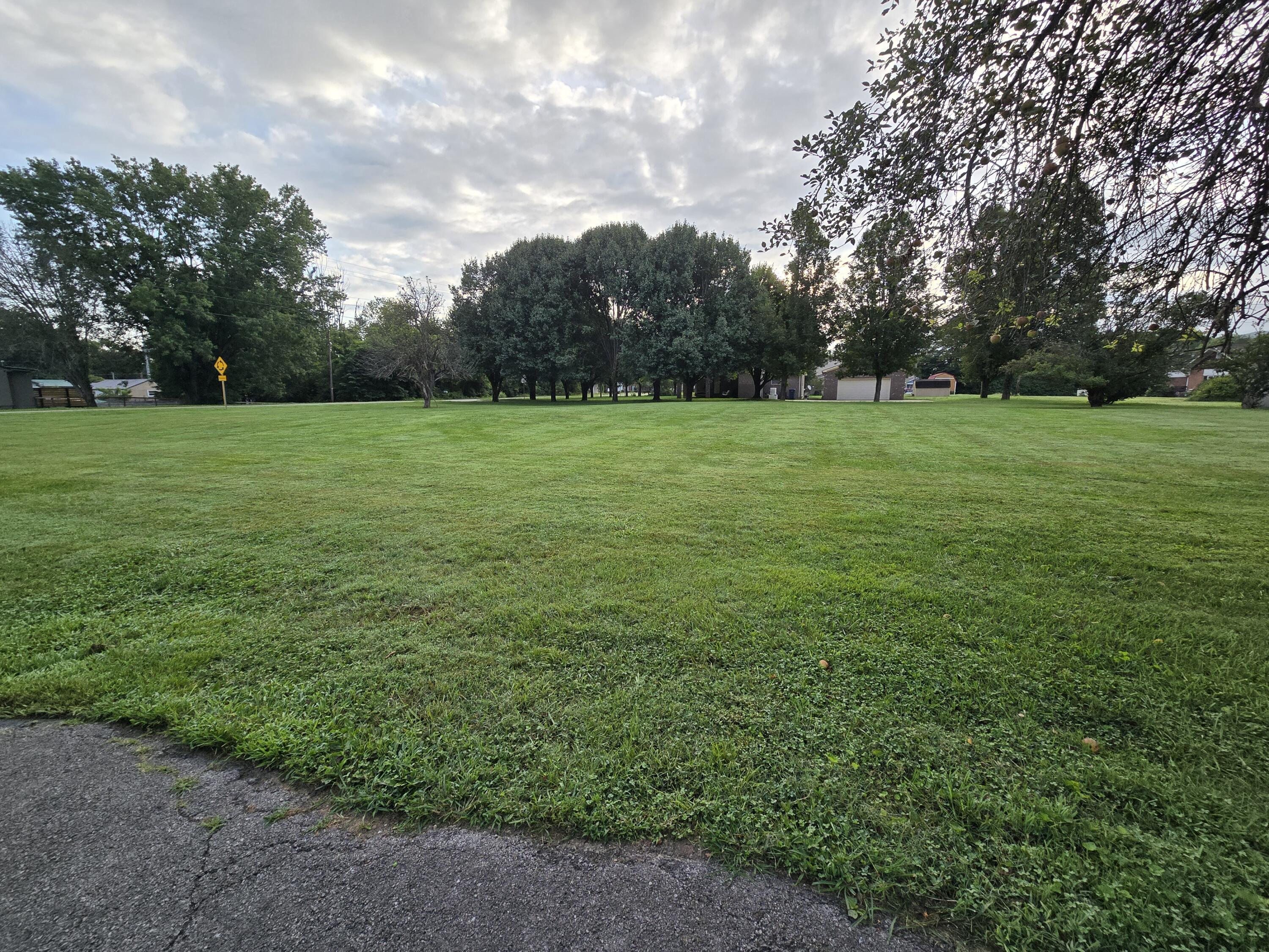 Image 2: 2