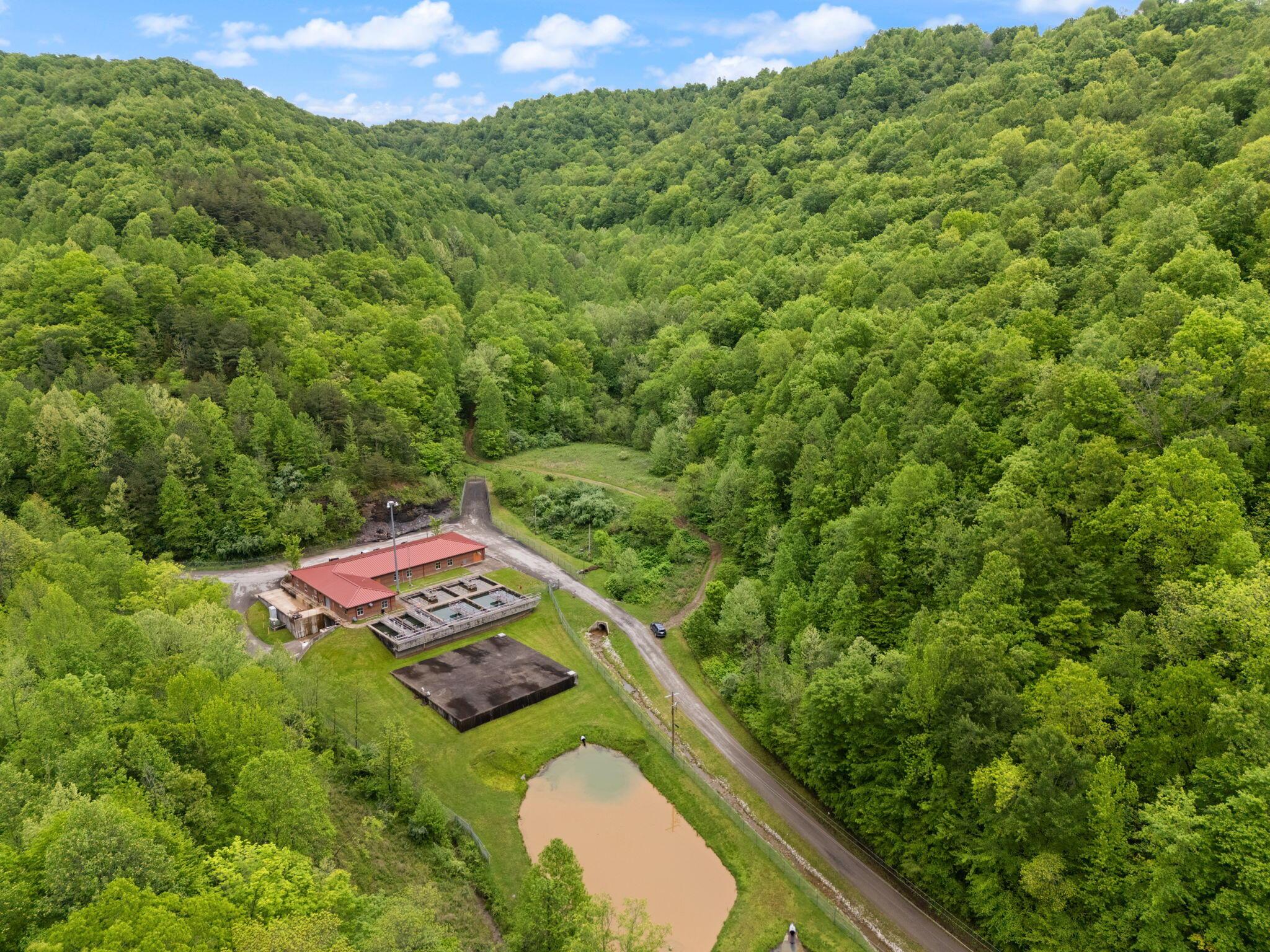 Image 2: 23-web-or-mls-DJI_20250508124346_0119_D