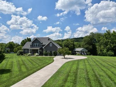 12 Cove Creek Drive