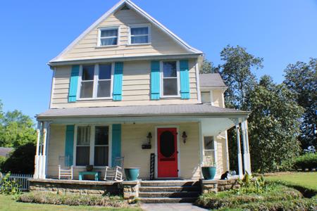 207 Arthur Heights