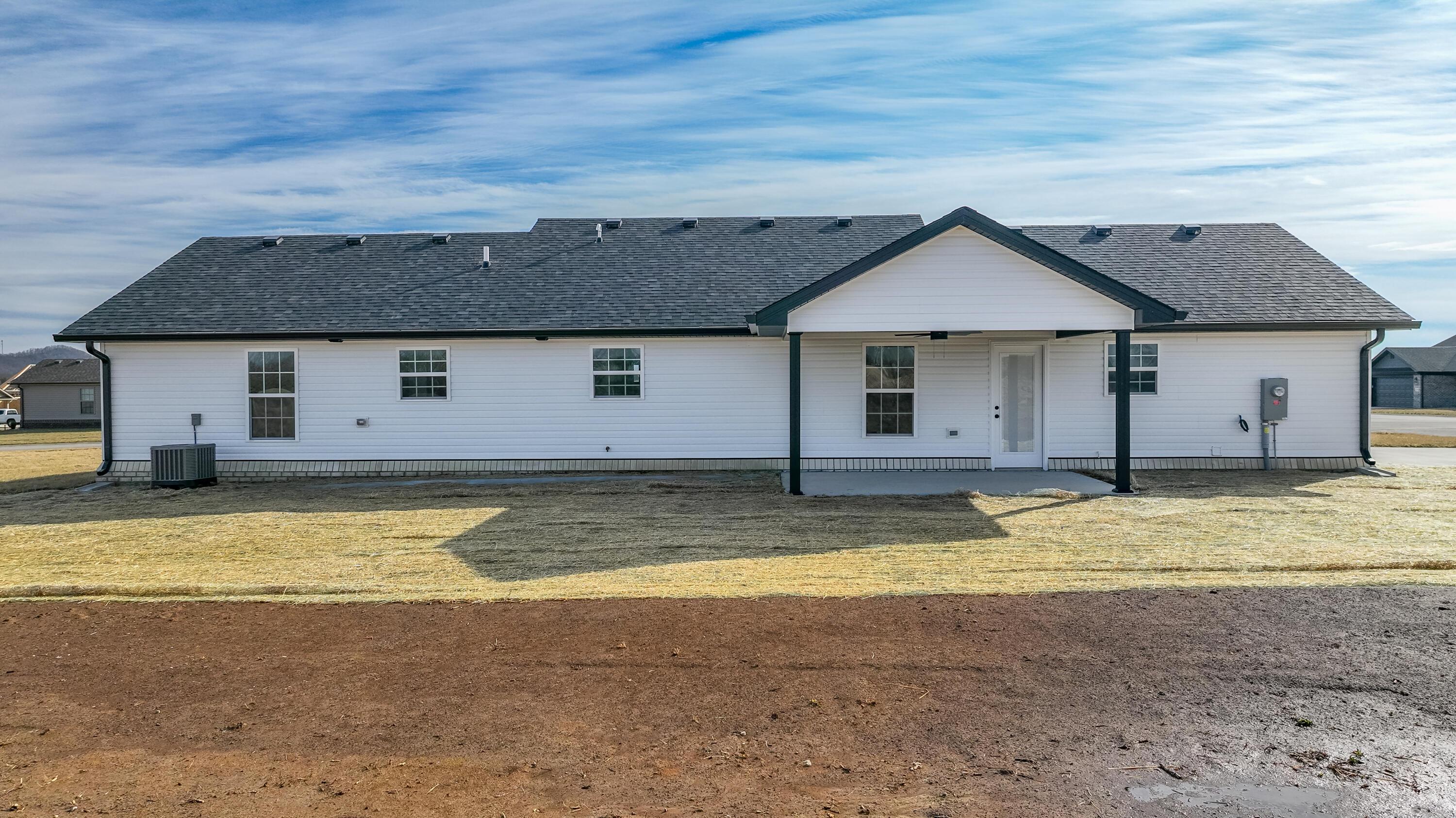 Image 3: 567 Middle Creek Way-6