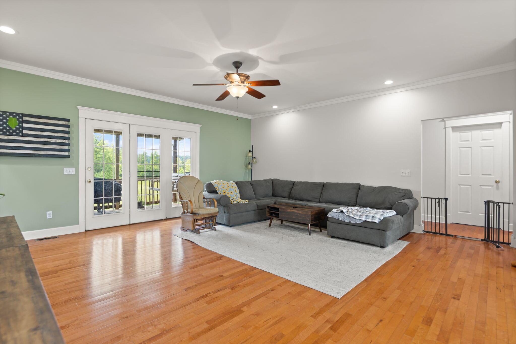 Image 3: Main Floor Living Area