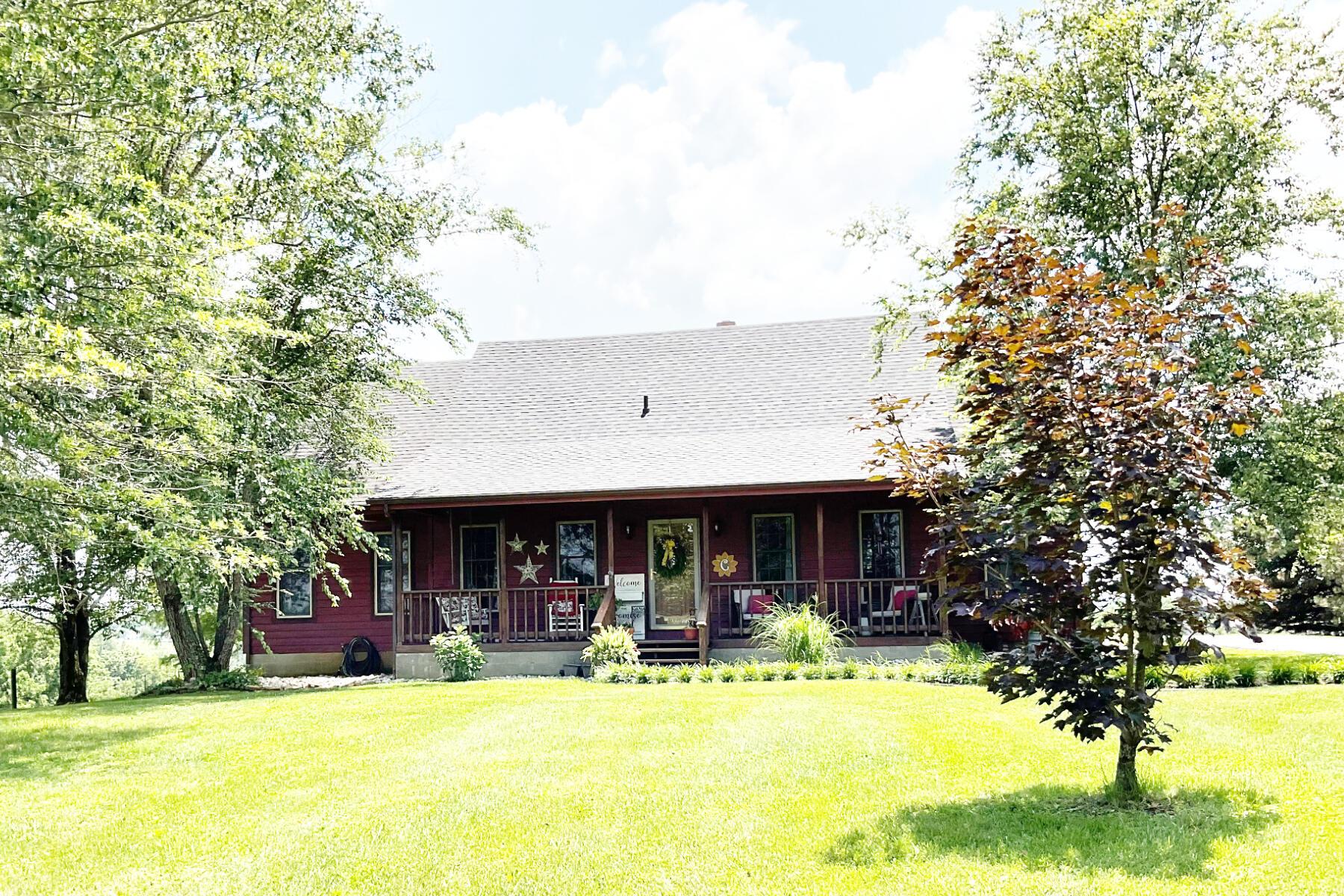 Image 2: Van Thompson House 2