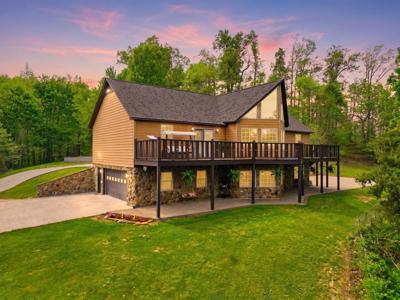 60 Crooked Hill Road