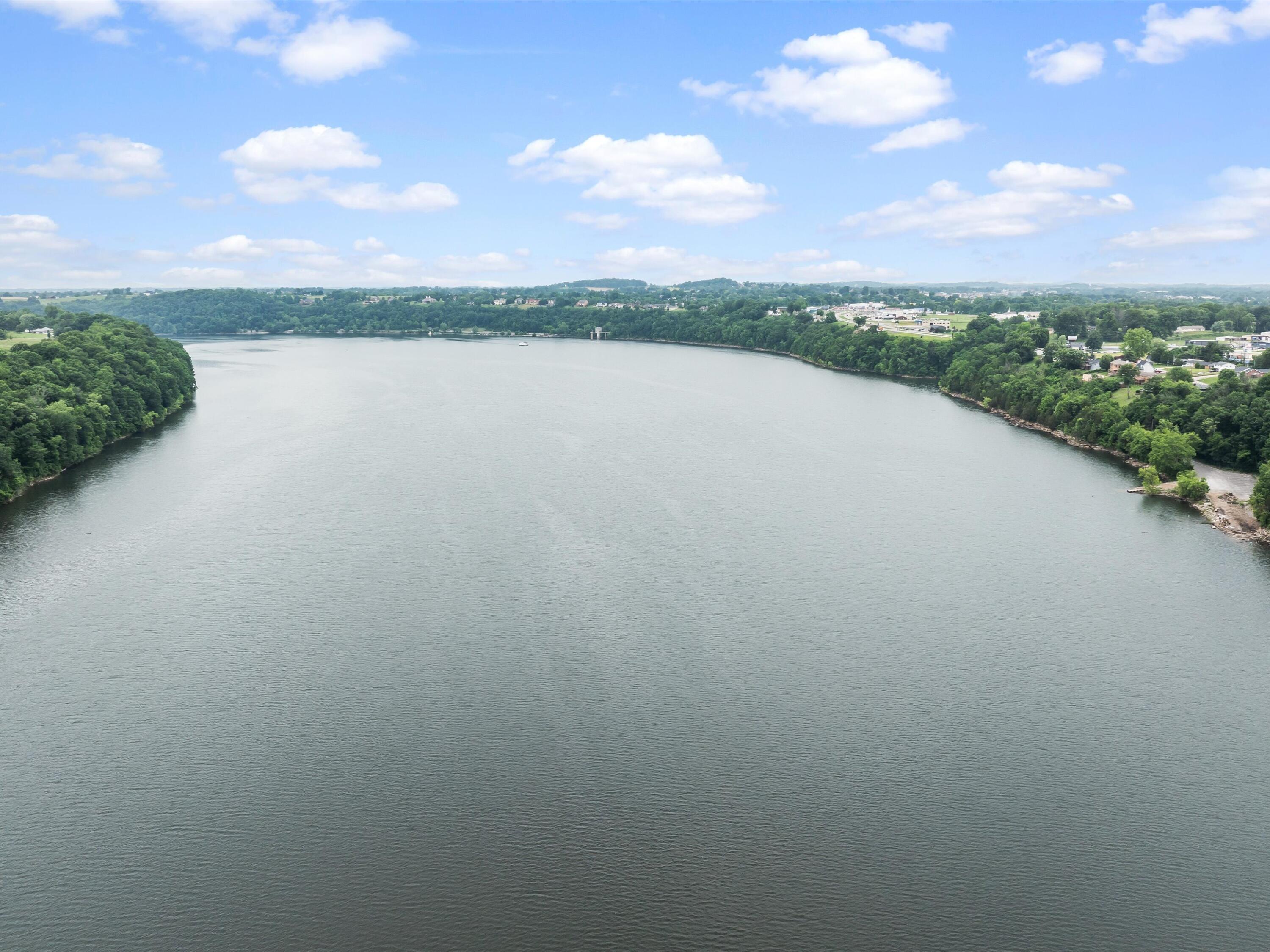 Image 3: 77-389 Lakeview Dr Somerset KY 42503_202