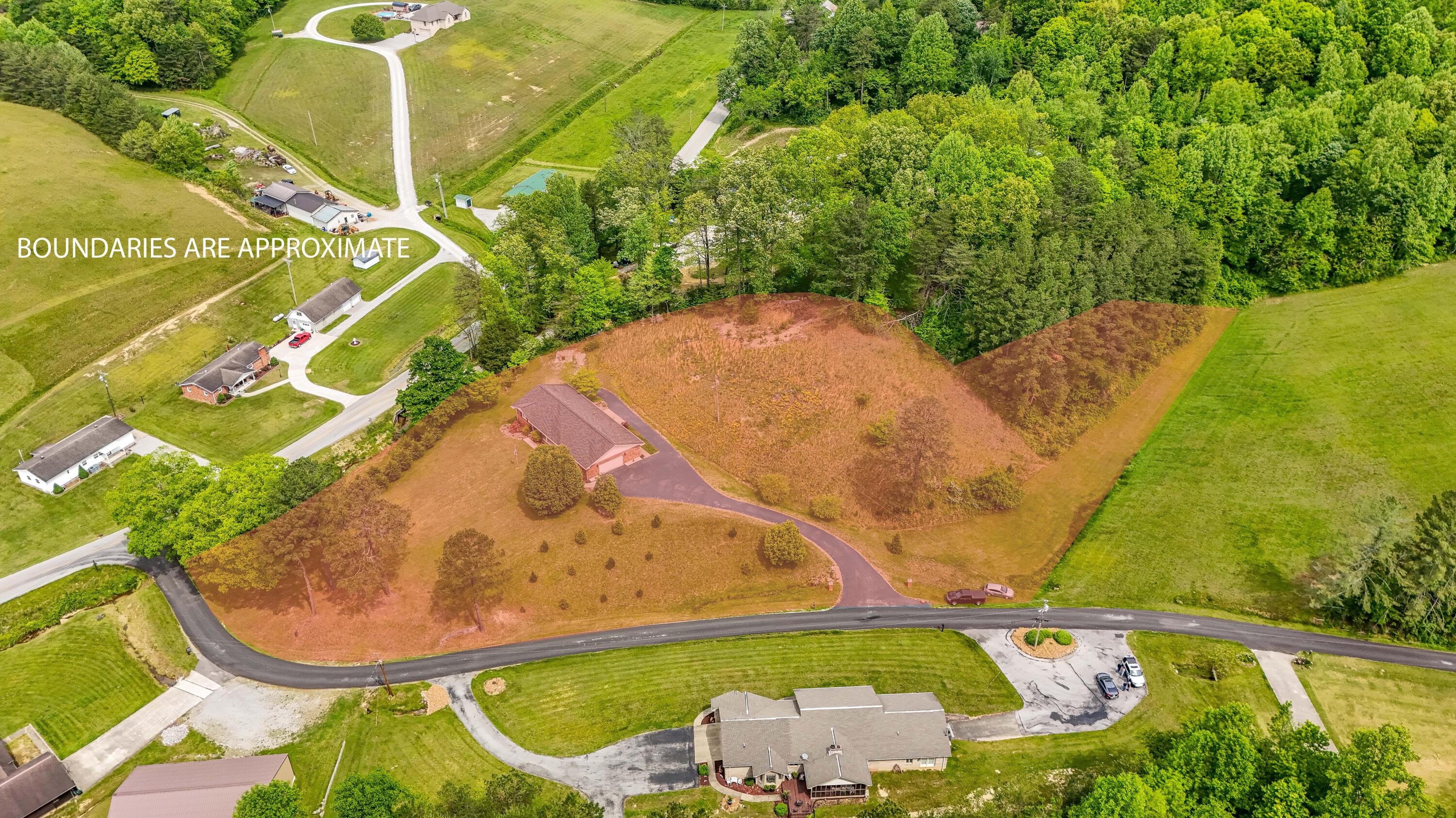 Image 2: 85 Mary Ann Drive