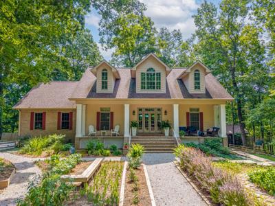 1560 Bell Phipps Road