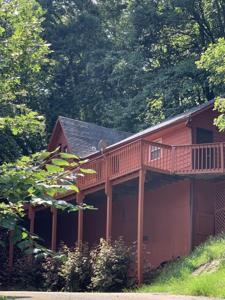 450 Robbie Ridge Road