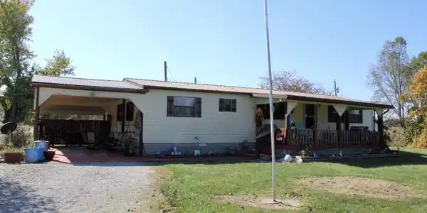 4085 Highway 3285