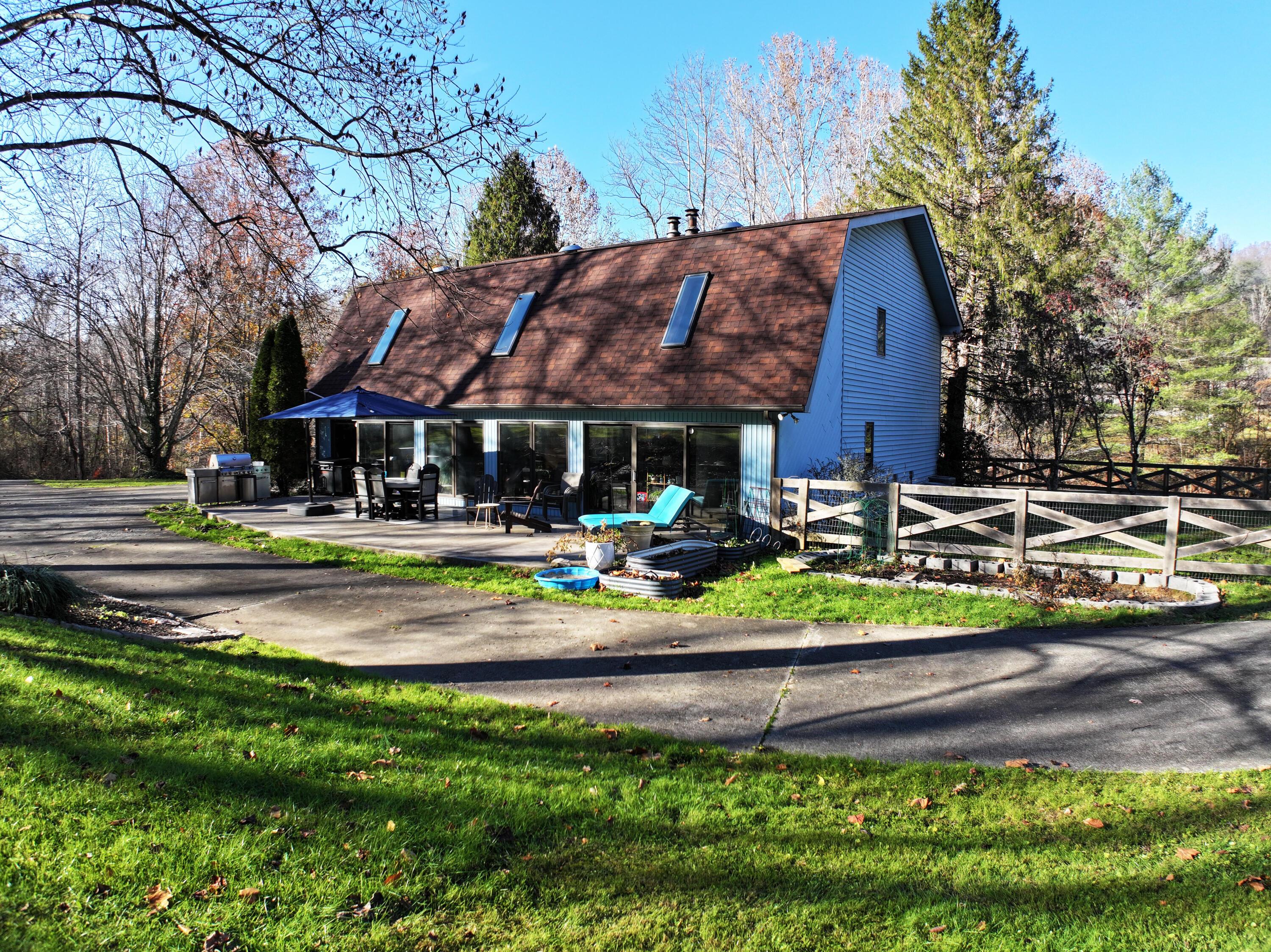 Image 3: Embrace the sun!