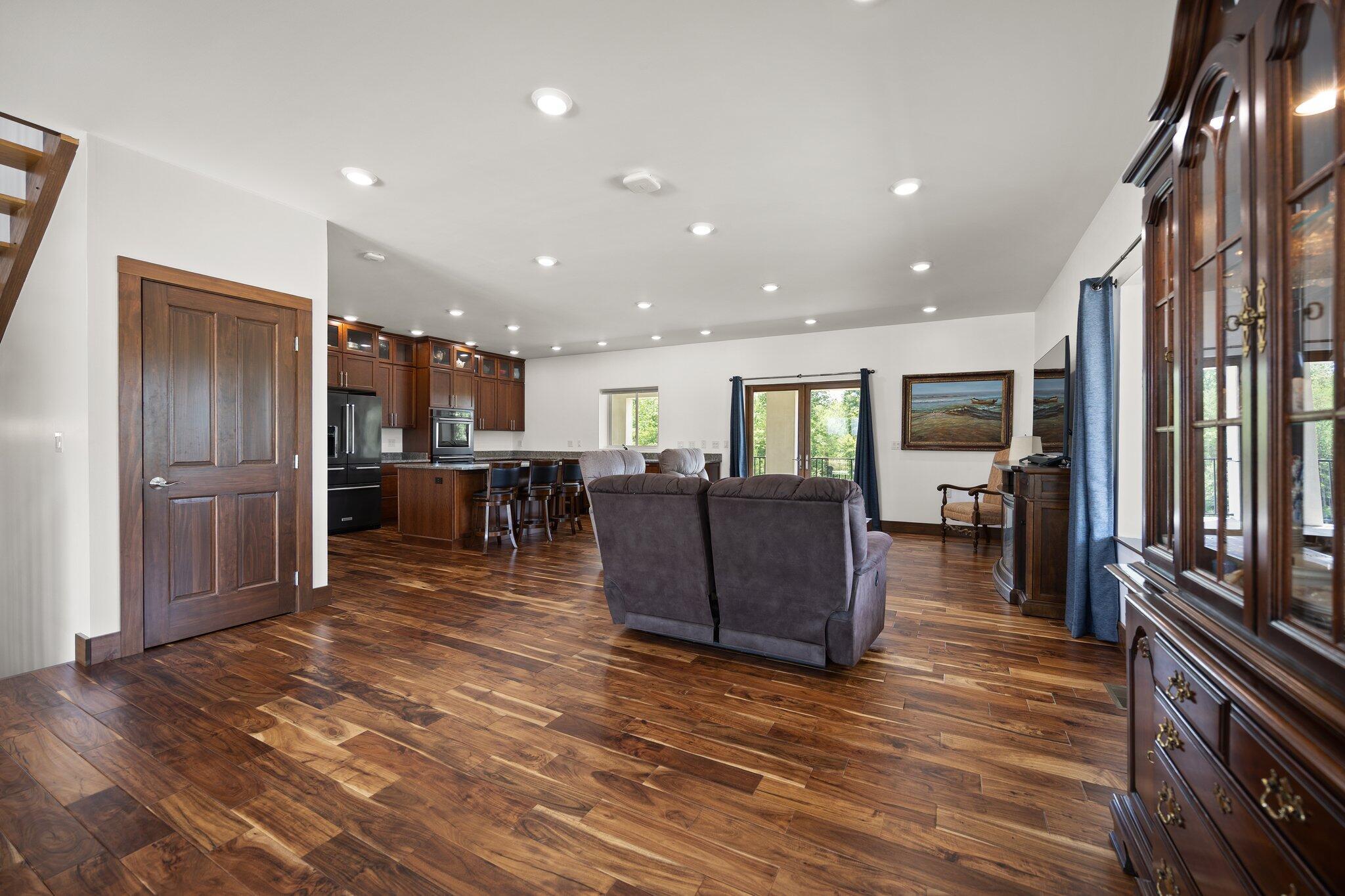 Image 3: 53-web-or-mls-413A7893