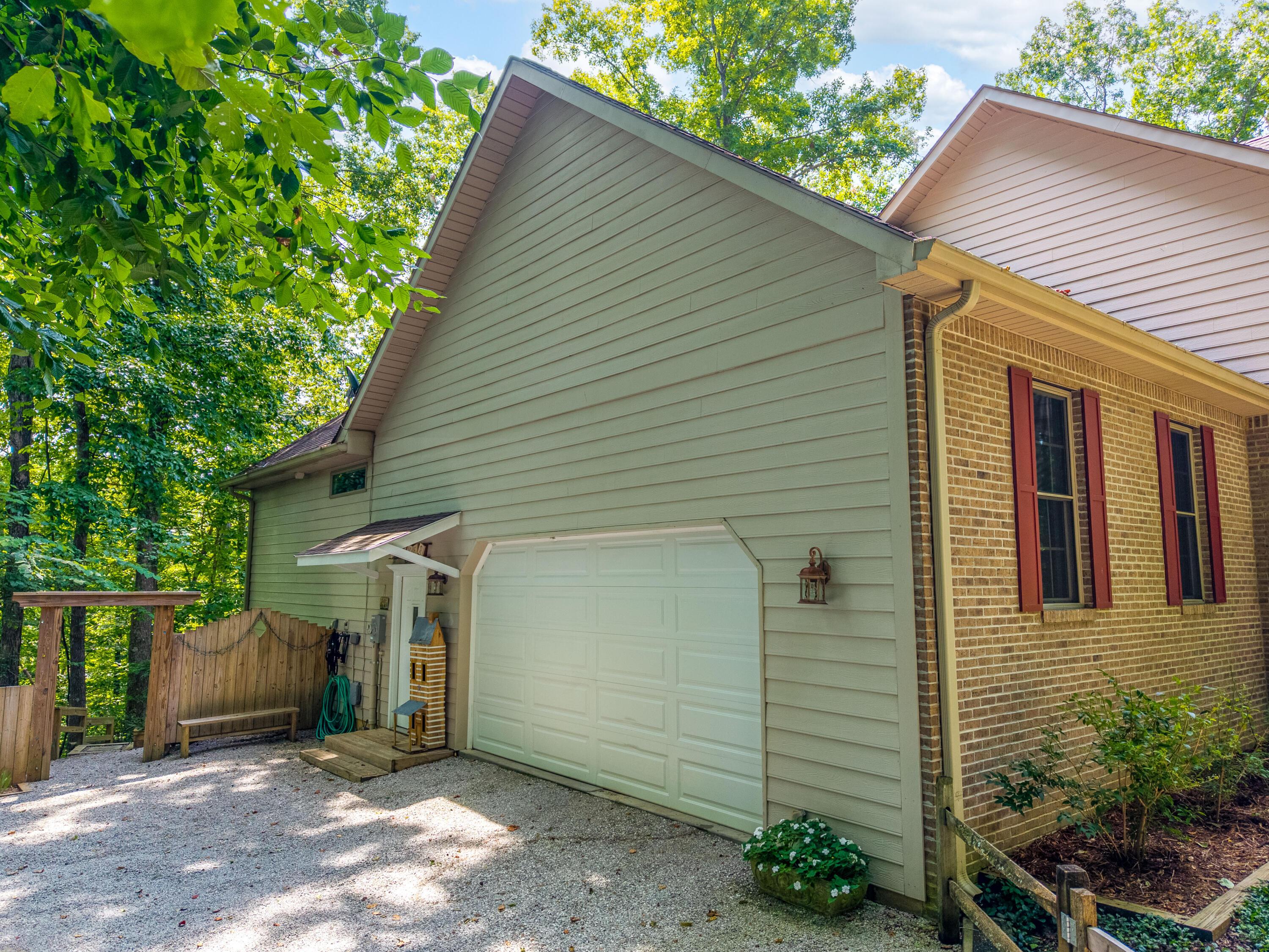 Image 4: 1560 Bell Phipps Road-8