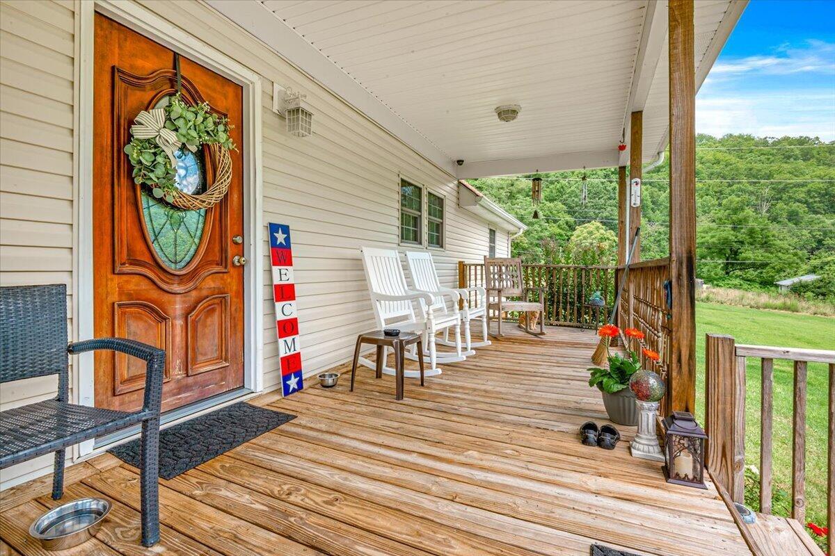 Image 4: 04-Front Porch