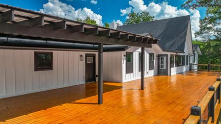 120 Barberry Lane