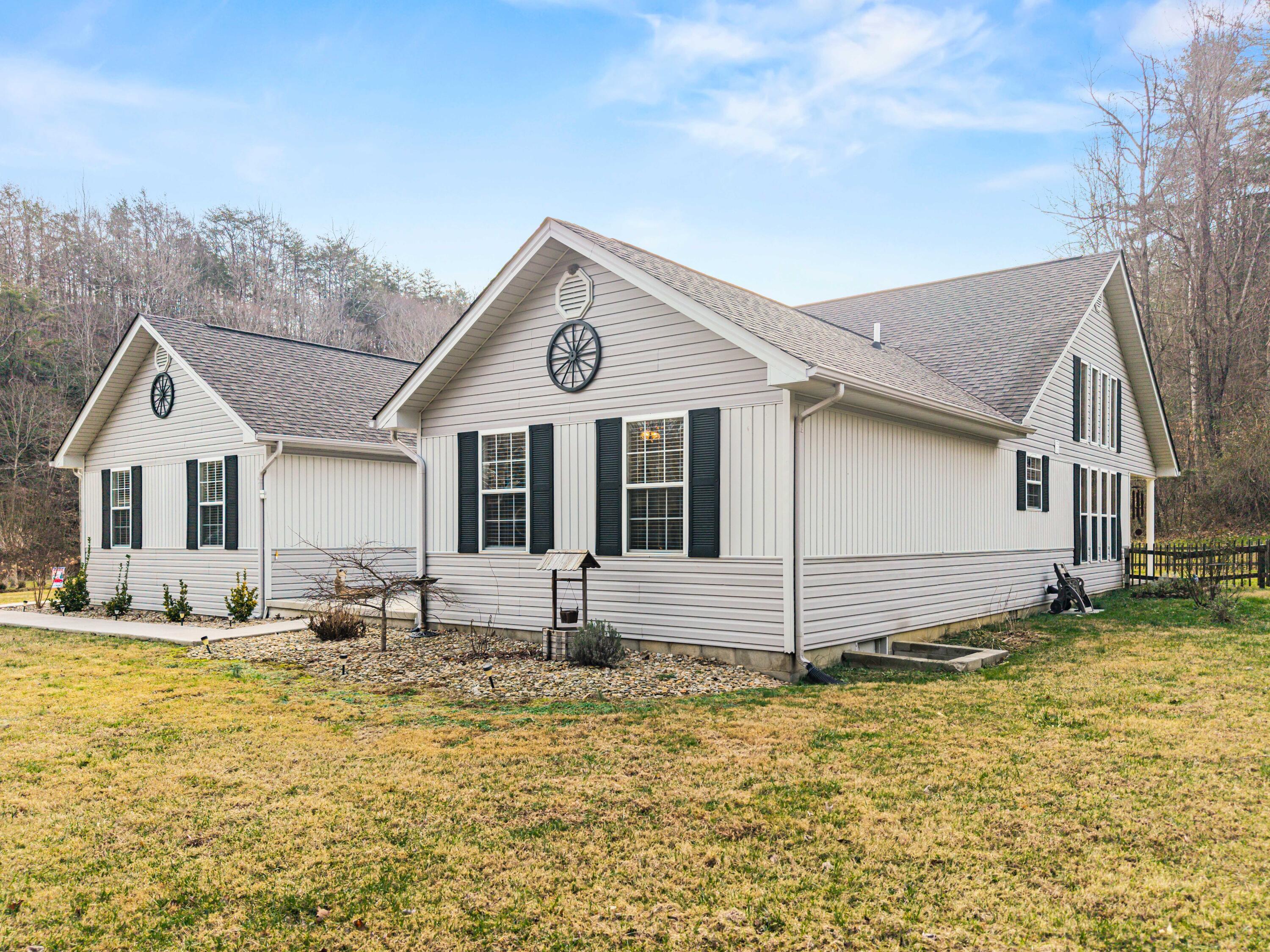 Image 4: Corder Flats Photo-75