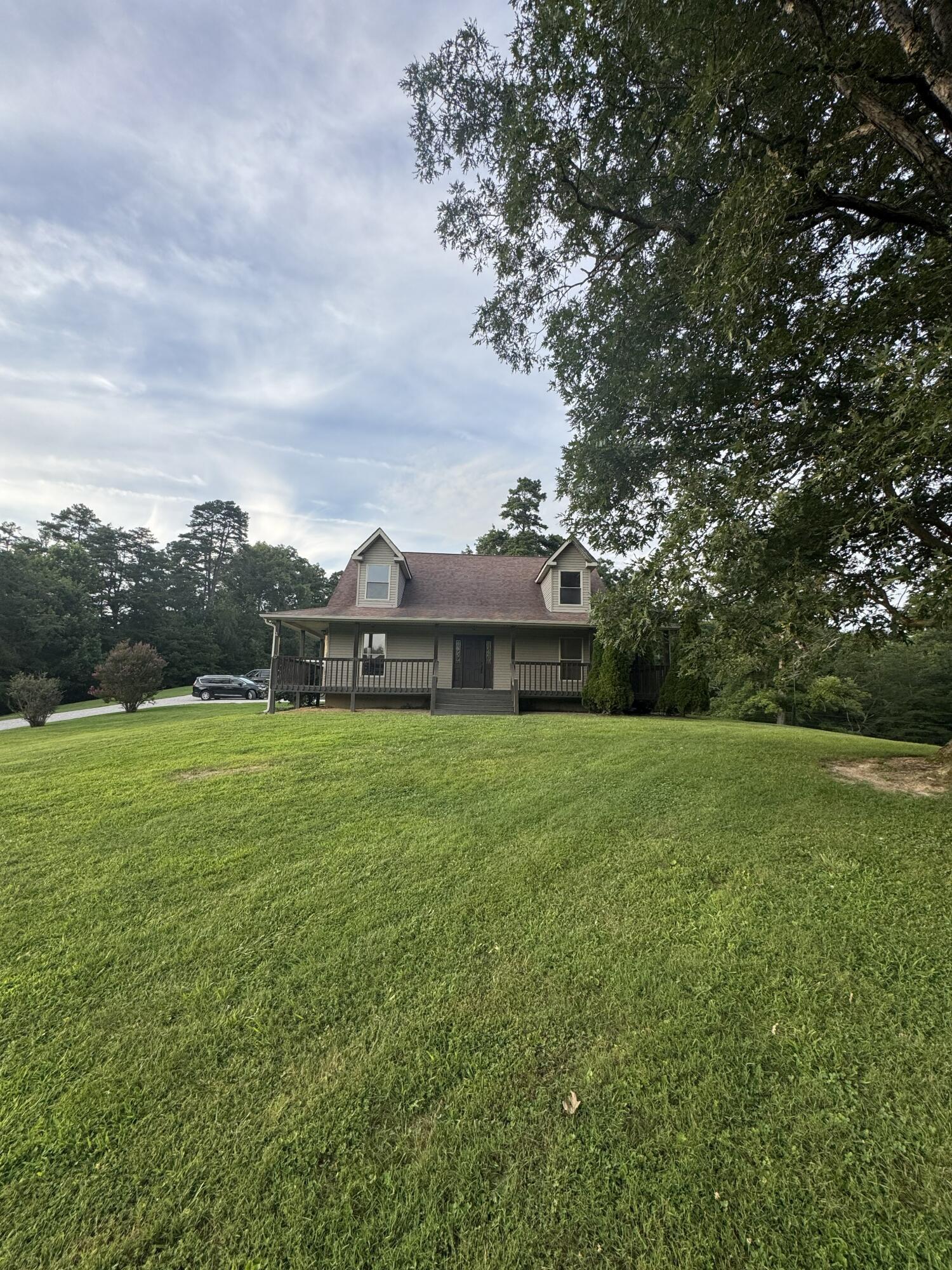 Image 4: Front House