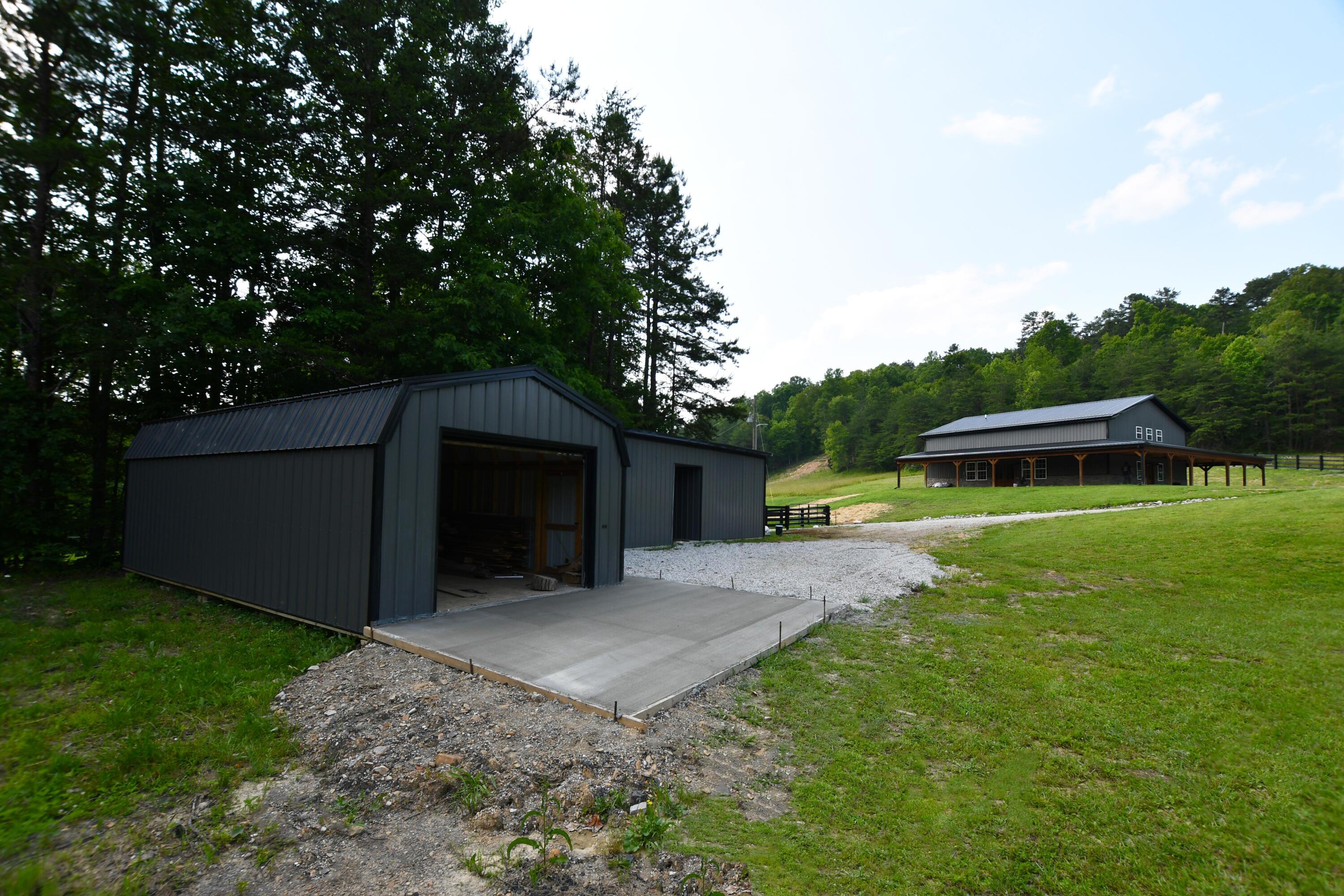 Image 2: New garages!