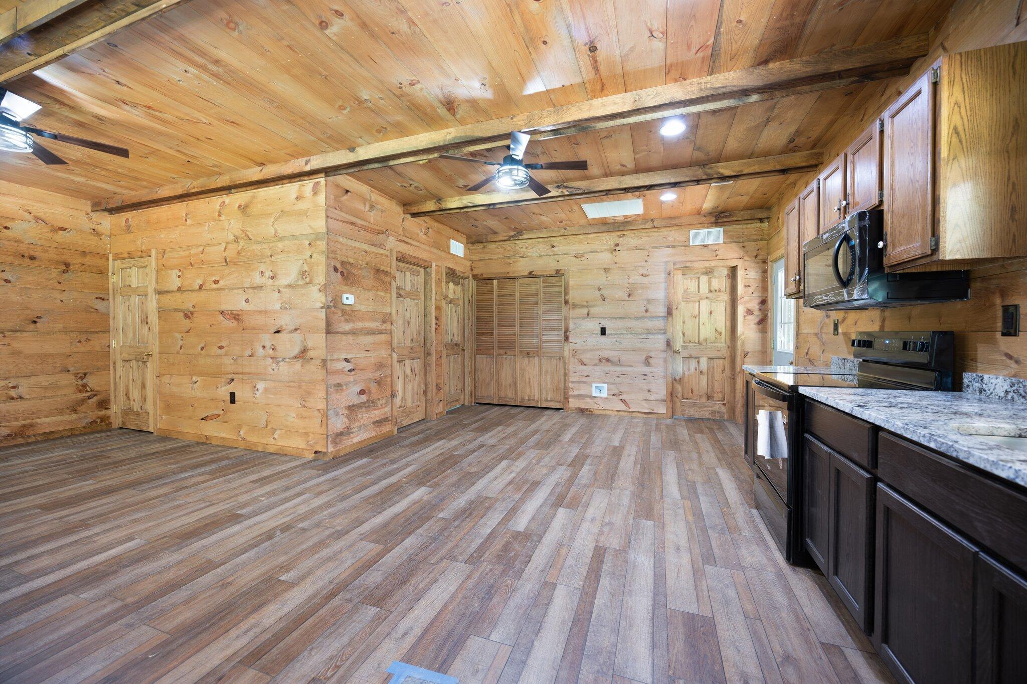 Image 4: 2-web-or-mls-413A4478