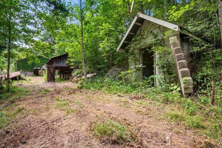 2661 Buncomb Road