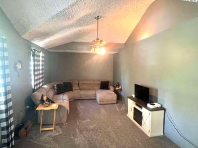 461 Molus Hollow