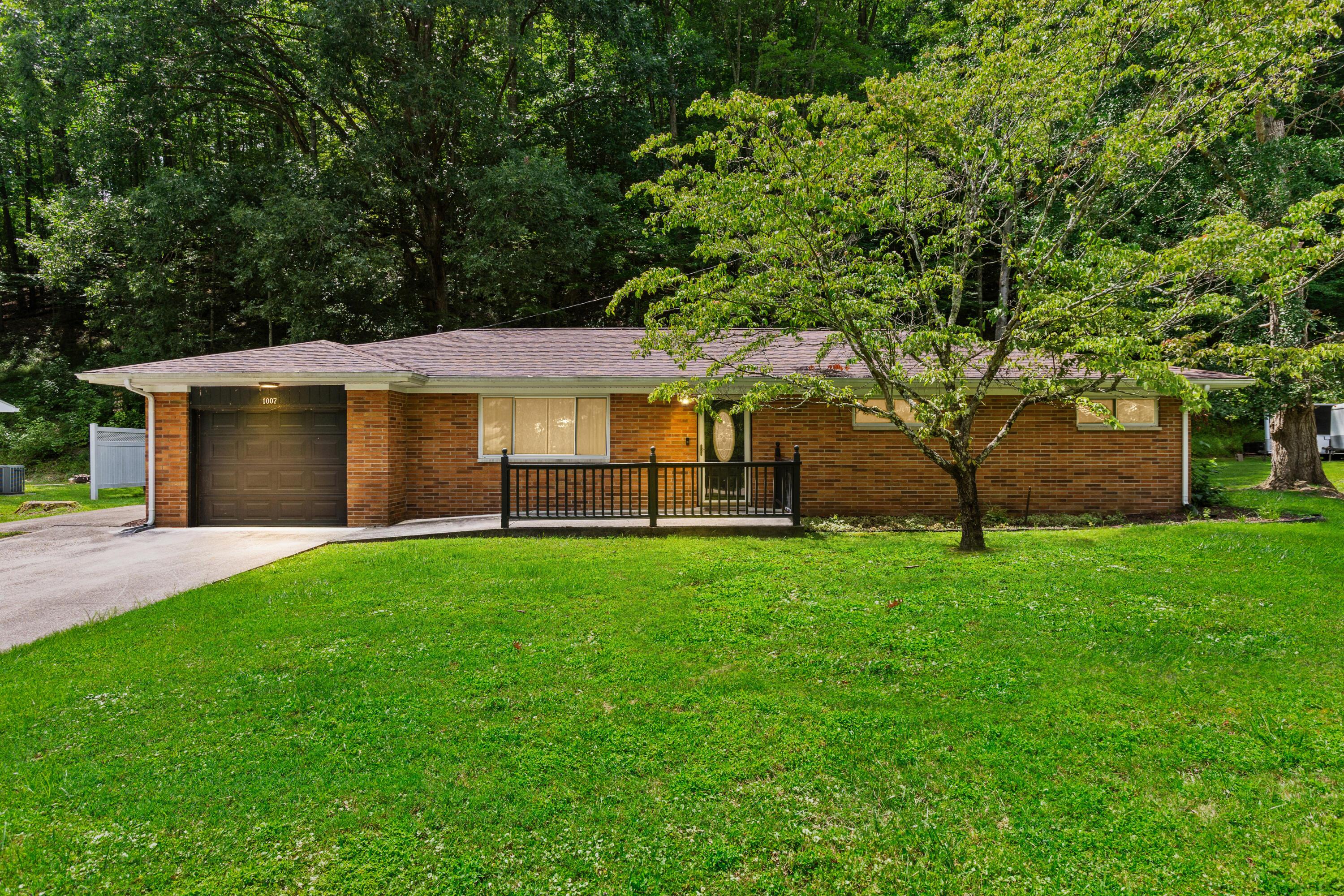 Image 1: I82A4604_DTE