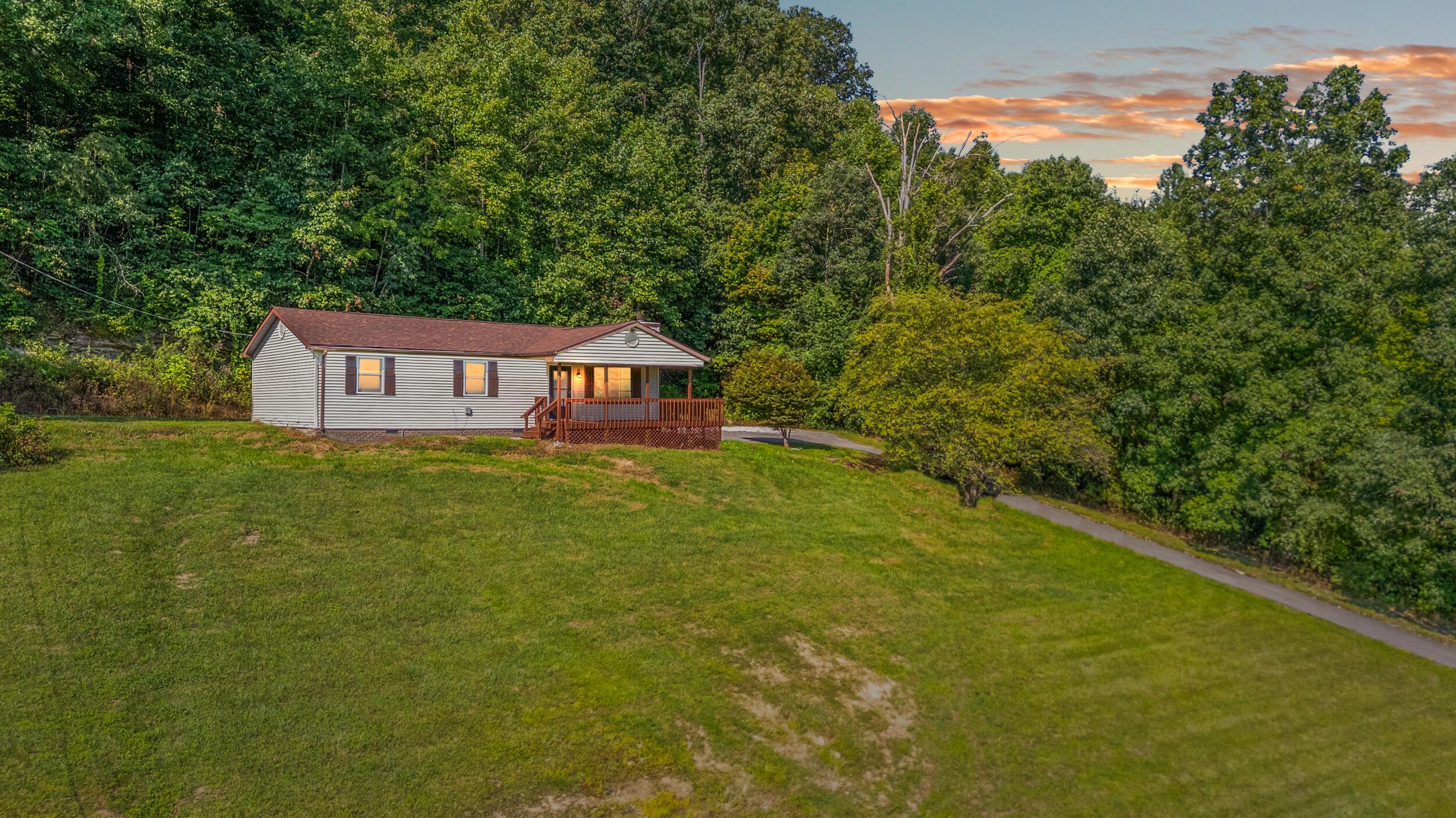 Image 1: 1_dji_20250807072655_0025_d-twilight