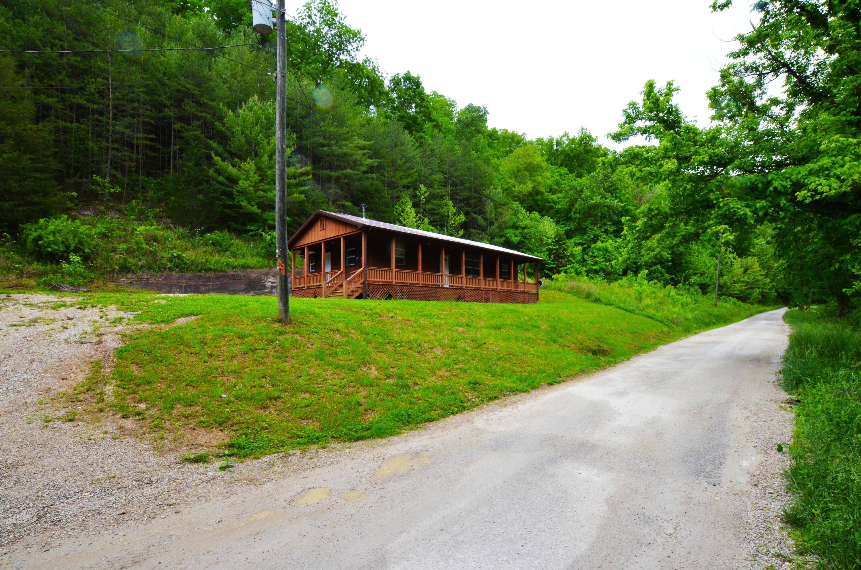 Image 4: 91 Butter Point Rd!