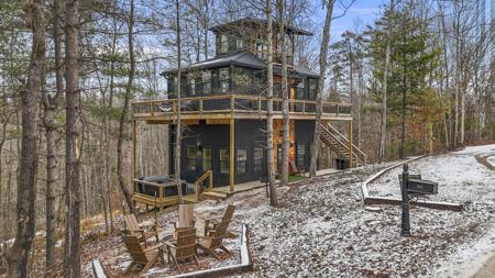 52 West Spencer Rd