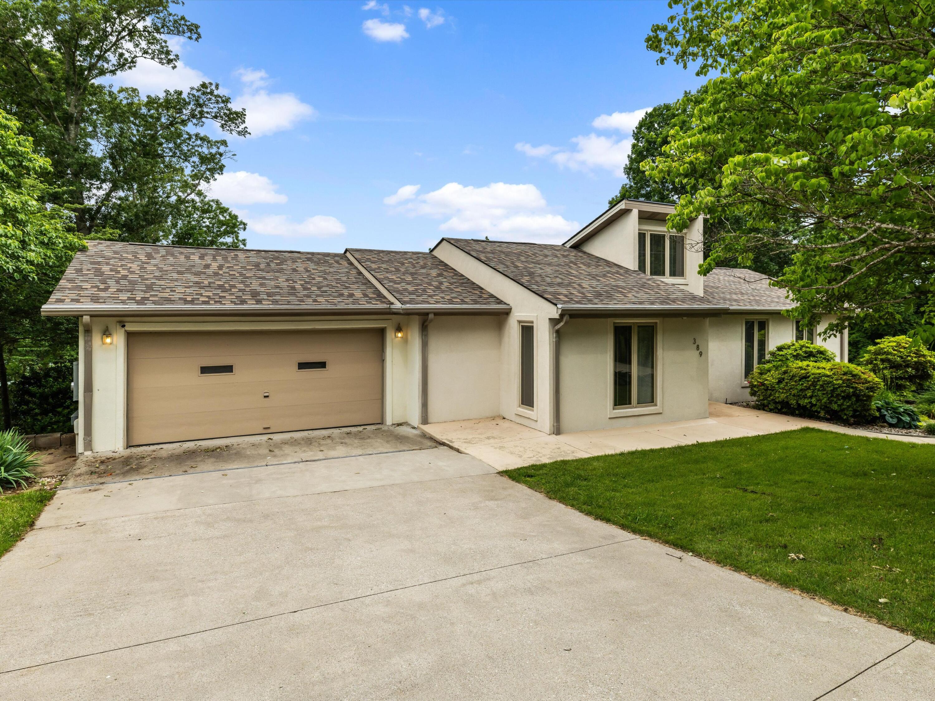 Image 2: 01-389 Lakeview Dr Somerset KY 42503_202