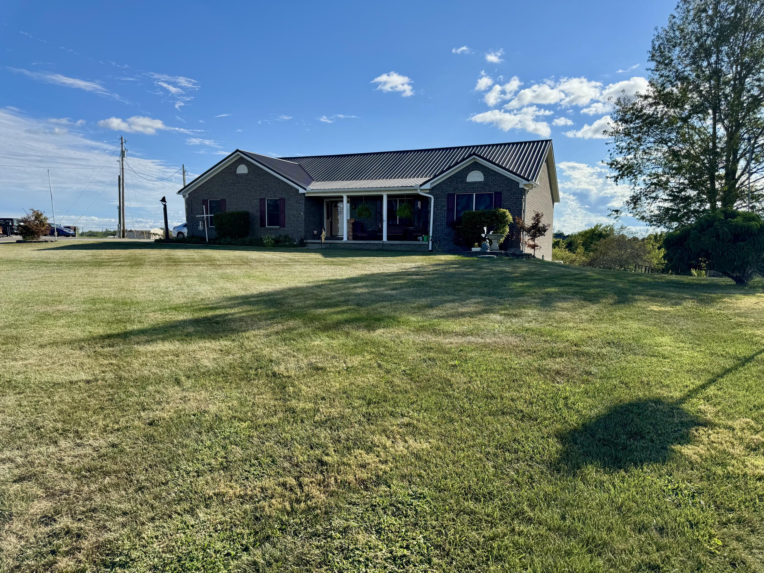 Image 4: Front Corner View