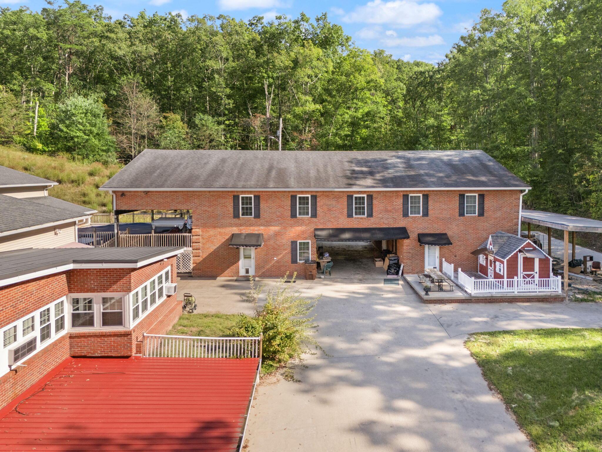Image 4: 104-web-or-mls-DJI_20251003155211_0195_D