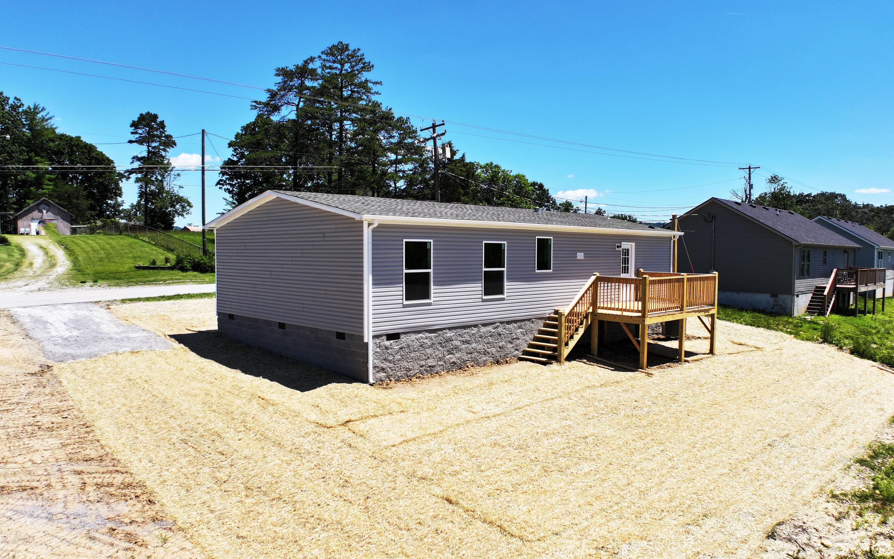 Image 3: Rear Deck Ready for Summer