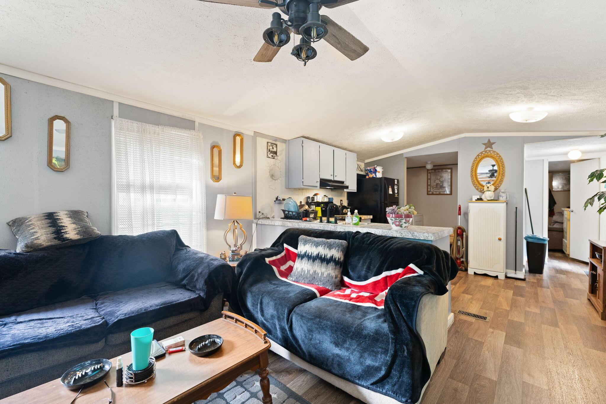 Image 3: 3-web-or-mls-_DSC3619