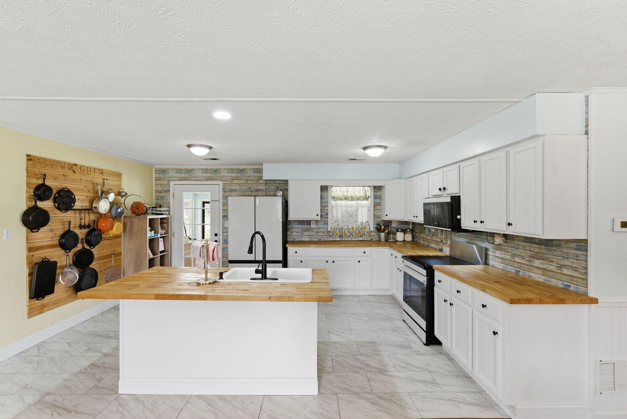 Image 4: 37-web-or-mls-DSC03035