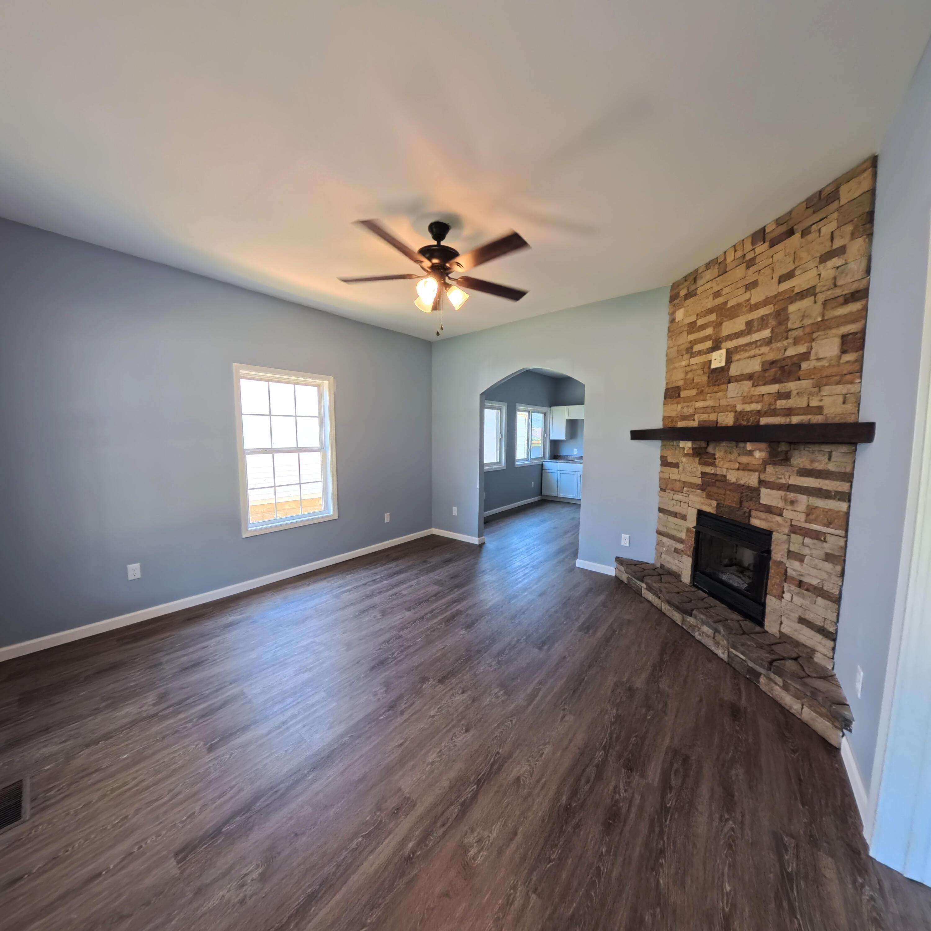 Image 4: The living Area
