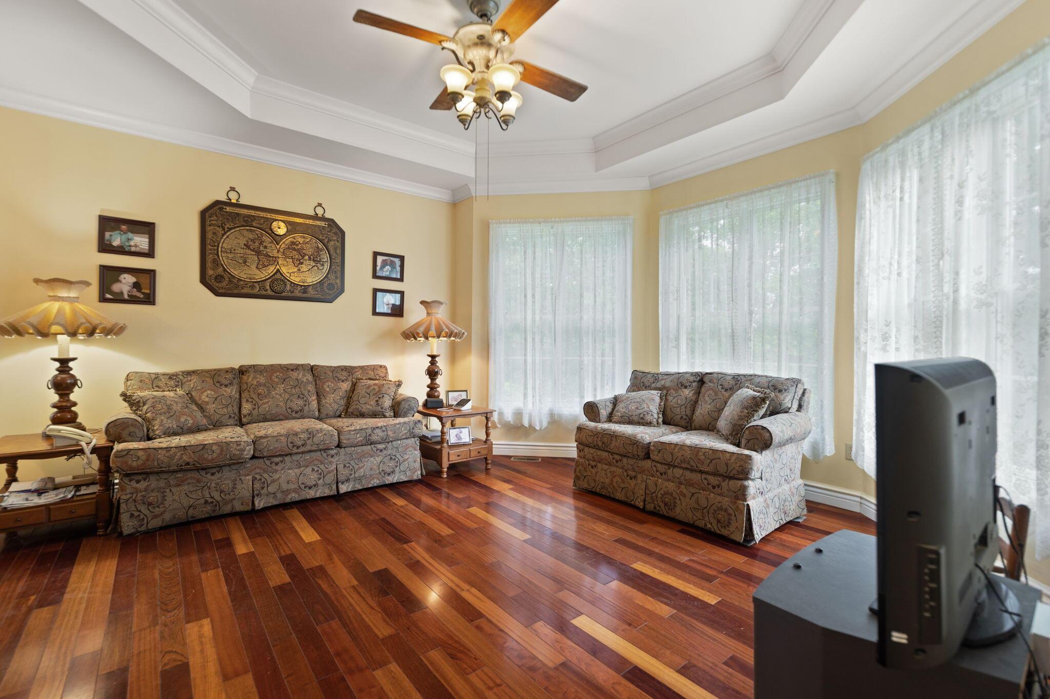 Image 4: 3-web-or-mls-118A7734