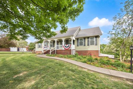 84 Elm Loop