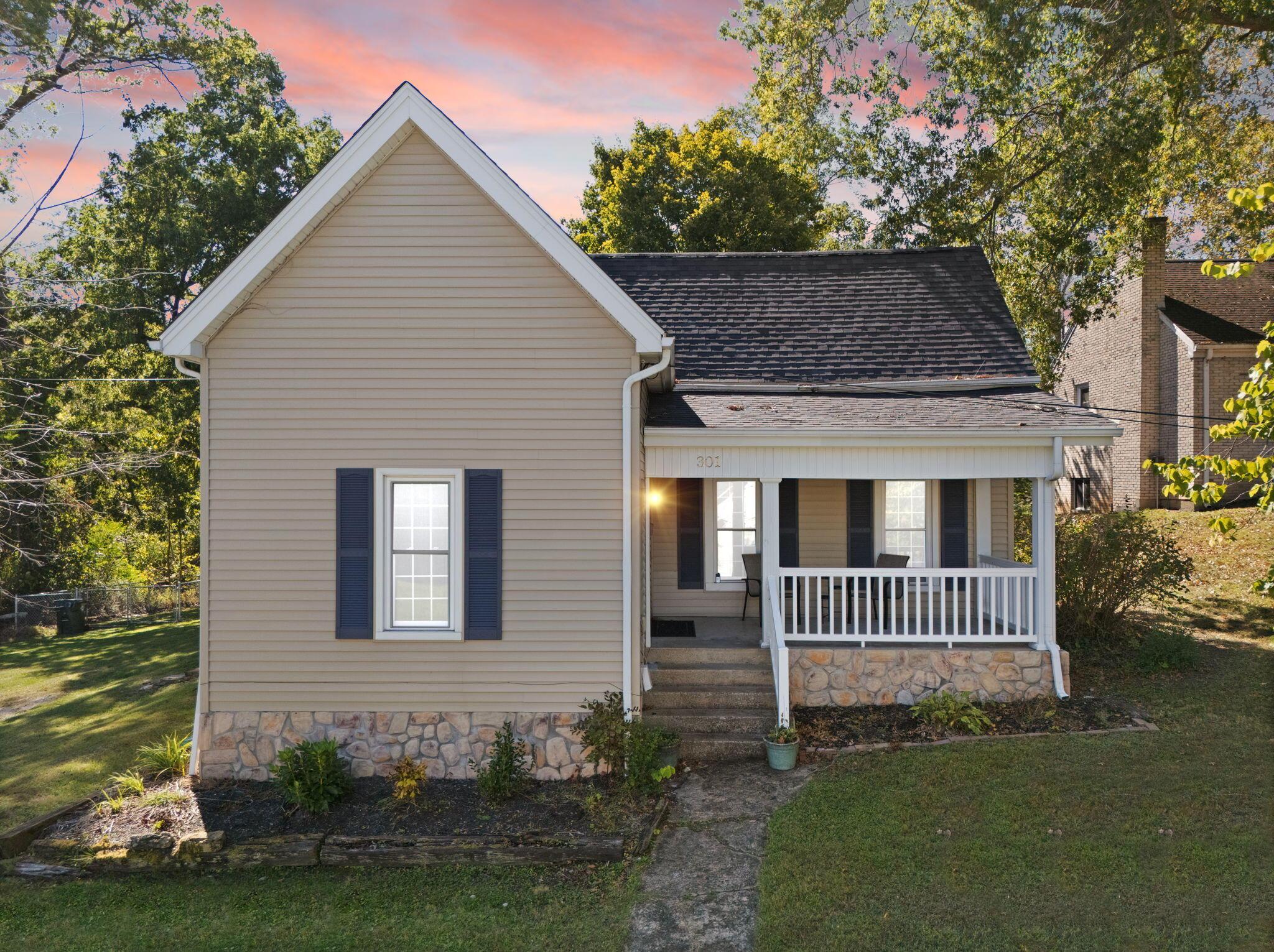 Image 1: 1-web-or-mls-DJI_20251009143342_0138_D c