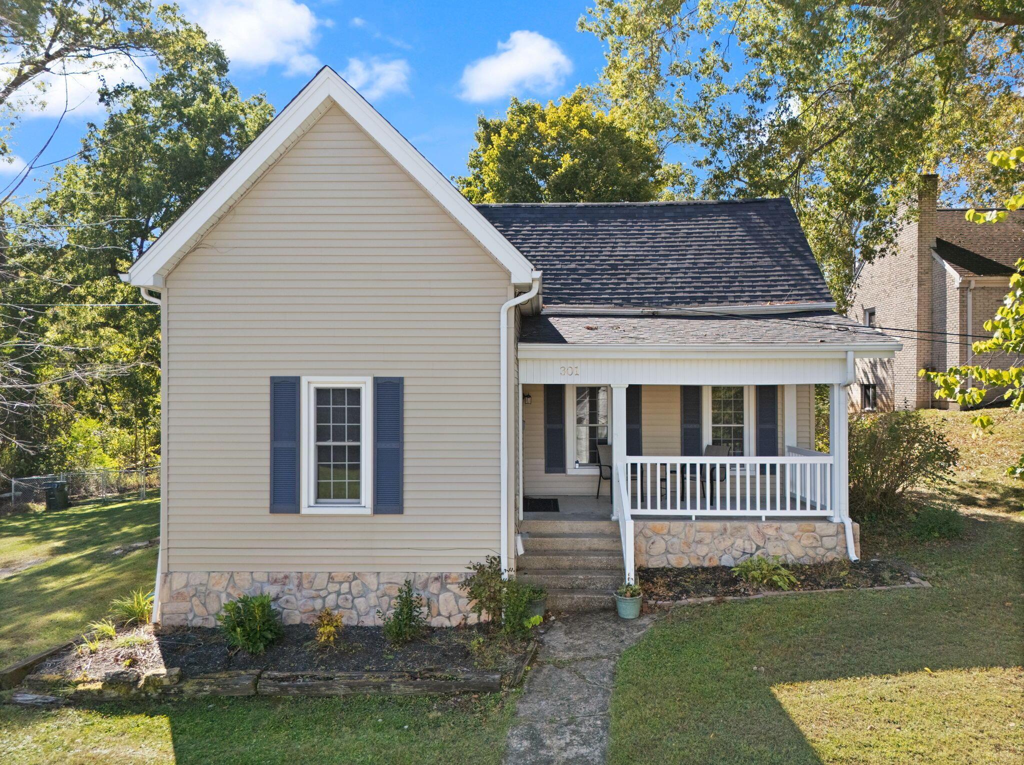 Image 2: 41-web-or-mls-DJI_20251009143342_0138_D